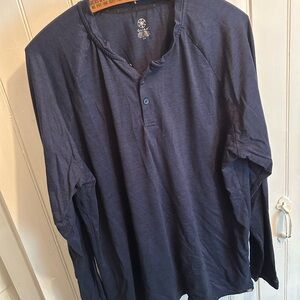(3/$20) Gaiam Men's Large navy Blue Long Sleeve Shirt